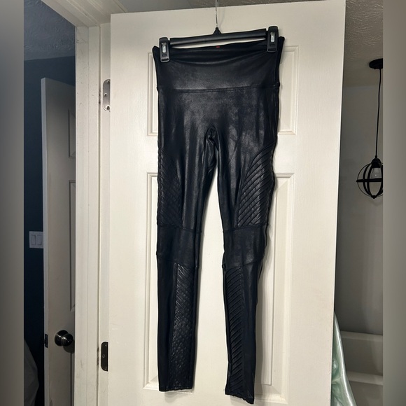 SPANX Black Faux Leather Moto Leggings M - Picture 3 of 7